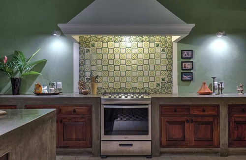 Barrio de Santiago House | Beautifully renovated 3 bdrm in desirable Santiago with a walk-to-all location.