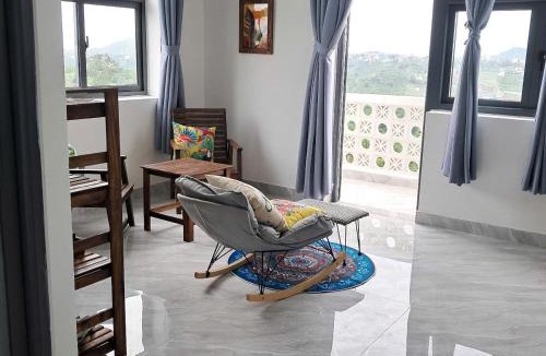 Di Linh Apartment | Bee Home Di Linh 45A Nguyễn Trung Trực Lầu 2 - view hồ