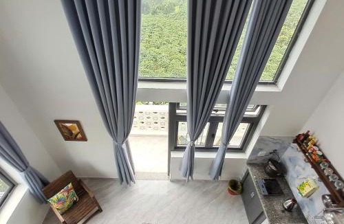Di Linh Apartment | Bee Home Di Linh 45A Nguyễn Trung Trực Lầu 2 - view hồ