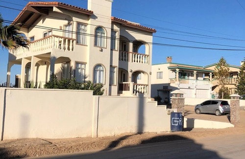 Las Conchas House | Best Bang for Your Buck! Los Conchas Beach House