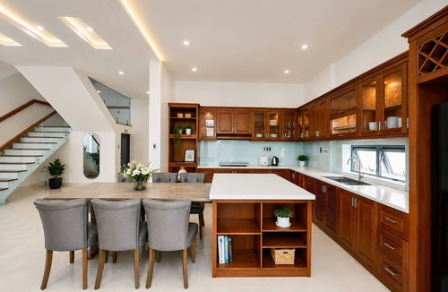 Vung Tau Villa | Biệt thự cách bãi tắm có 2 phút đi bộ.