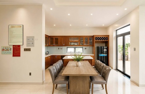 Vung Tau Villa | Biệt thự cách bãi tắm có 2 phút đi bộ.