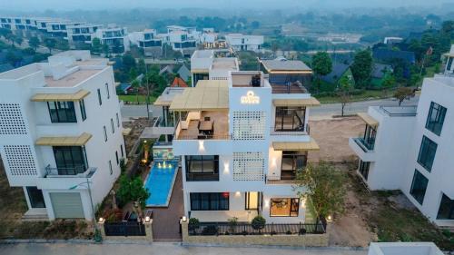 Luong Son Villa | Biệt Thự Có Hồ Bơi Riêng
