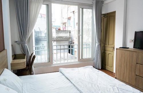 Hang Trong Apartment | Big Church Homestay