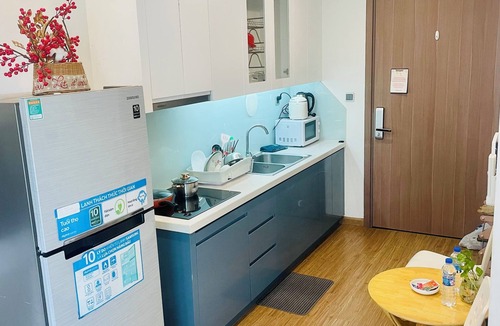 Thuy Khue Apartment | Big promotion Beautiful 5* Studio Vinhomes Green Bay