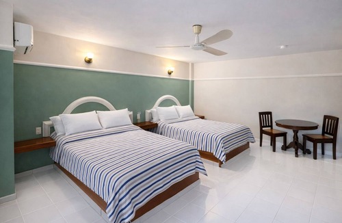 Zona Dorada Hostel | Blue Pacific Suites
