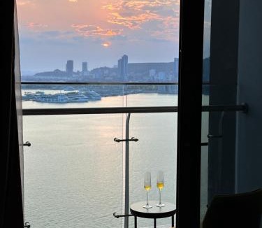Ha Long Apartment | Blue Pearl Homestay The Sapphire Ha Long