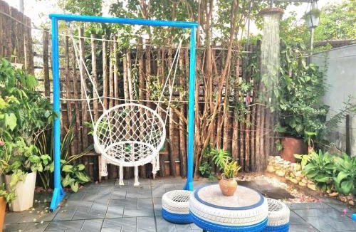 Dong Hoi Apartment | Blue Sea House Quảng Bình - Căn hộ 2 phòng ngủ, phòng khách và phòng bếp