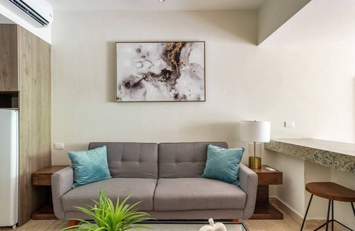 Centro Apartment | Brand new walking distances to the Beach (High speed internet)