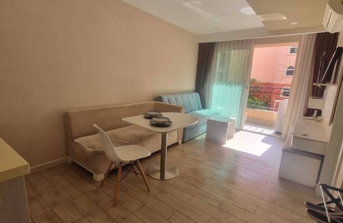 Na Kluea Apartment | Breeze GSR - Seven Seas