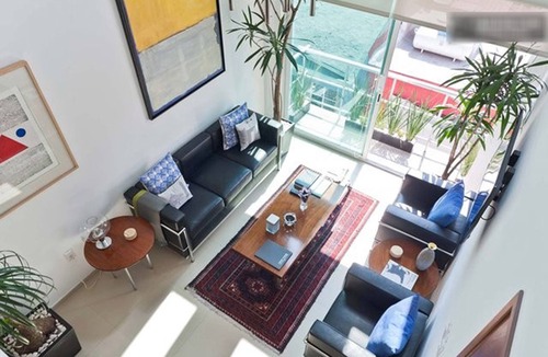 Zona Rosa Apartment | BRIGHT & MODERN TWO LEVEL PENTHOUSE IN THE HEART OF MEXICO CITY!