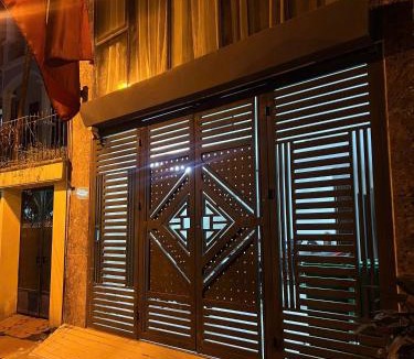 Cau Giay Apartment | Brown House - 102 Nguyễn Khang - Amoureux Homestays