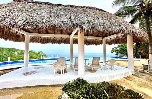 Puerto Angel House | ¡Bungalow/Alberca/6 Playas/2 kayak/Starlink WiFi 224 mbps/Increíbles vistas!
