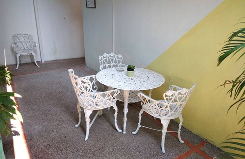Ciudad Valles Apartment | Céntrico y colorido departamento