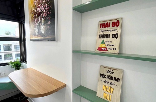 Trung Hoa Nhan Chinh Apartment | Căn hộ 2 phòng ngủ, 1 phòng tắm hiện đại, sang trọng - Vinhomes D'Capitale
