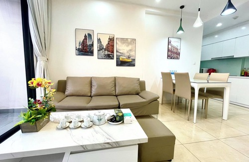 Trung Hoa Nhan Chinh Apartment | Căn hộ 2 phòng ngủ, 2 phòng có tầm nhìn thoáng - Vinhomes D'Capitale