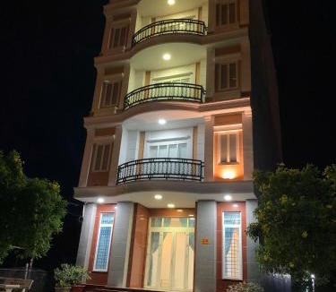 Ha Tien Apartment | Cơ sở 2 - Hà Hùng Panorama Hotel Cho thuê nhà nguyên căn 3 phòng ngủ và bếp gần chợ đêm