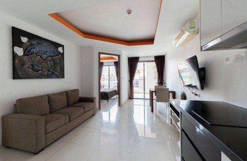 Pratumnak Hill Apartment | C-View Residence apartments by Apartwell