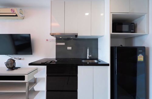 Pratumnak Hill Apartment | C-View Residence apartments by Apartwell