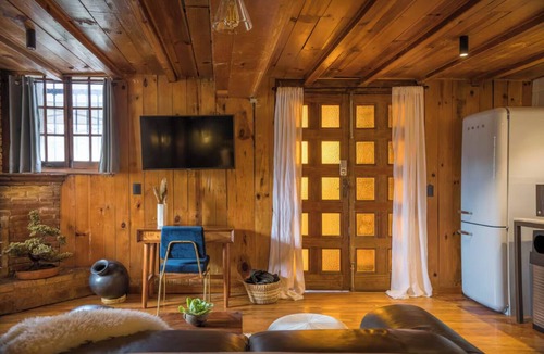 Alvaro Obregon House | Cabin-style house near Santa Fe