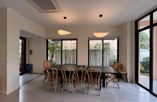 Long Hung Villa | Calmstay - Tropical Garden Villa - 5BR - Huge Yard - BBQ