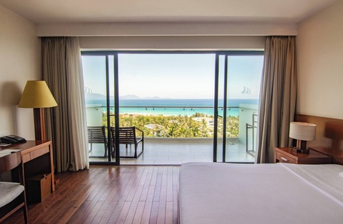 Cam Lam Resort | Cam Ranh Riviera Beach Resort & Spa