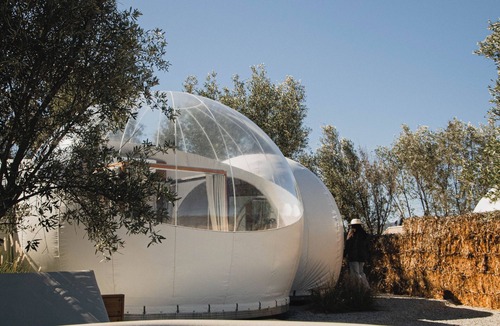Valle de Guadalupe RV Rental | Campera Hotel Burbuja VDG