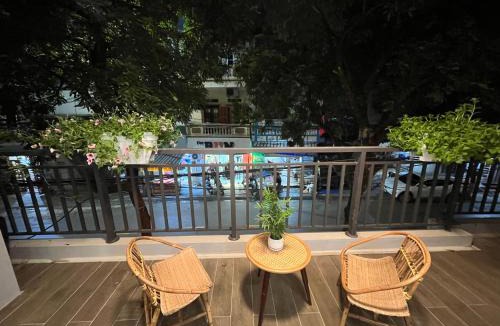 Cao Bang Hotel | Cao Bằng Xưa và Nay House - Motorbike Rentals