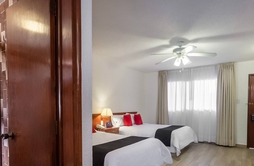 San Luis Potosi Hotel | Capital O Mansión Los Arcos, Aguilares