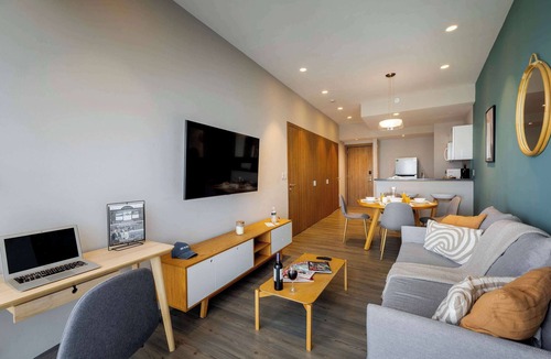 Cuauhtemoc Apartment | Capitalia | Gym & Rooftop Views of CDMX