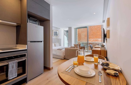 Reforma Apartment | Capitalia | Studio with Rooftop Jacuzzi & Parking