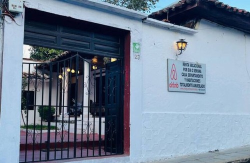 Zona Centro House | Casa a Pocos Pasos del Centro con Amplio Jardin