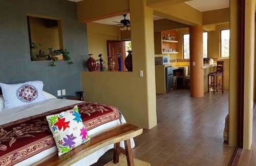 Zihuatanejo Bed & Breakfast | Casa Arcoiris Zihuatanejo