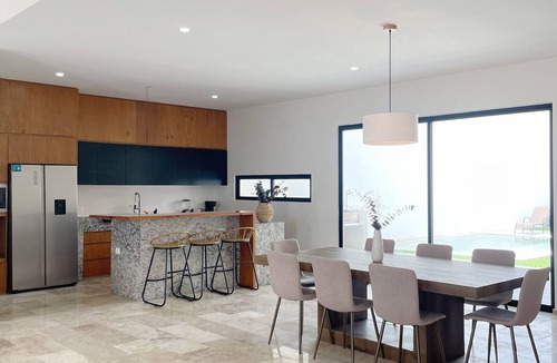 Merida House | Casa Arennas, Amplitud y Confort con Piscina