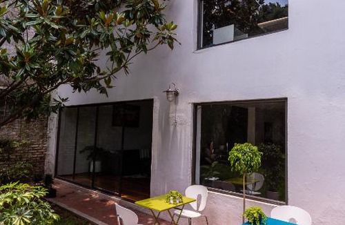 Del Carmen Bed & Breakfast | Casa Blanca in Coyoacan