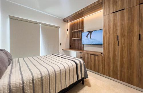 La Paz Apartment | Casa Delfines, 2Br home in quiet neighborhood 10 min from downtown