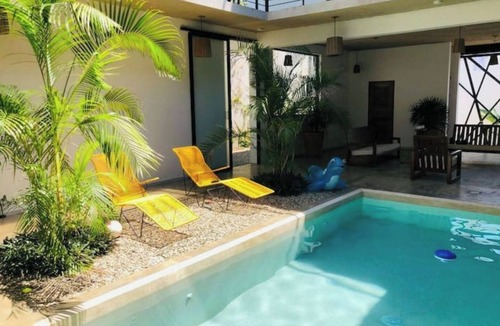 Emiliano Zapata House | Casa Diego/Minimalist house and indoor pool