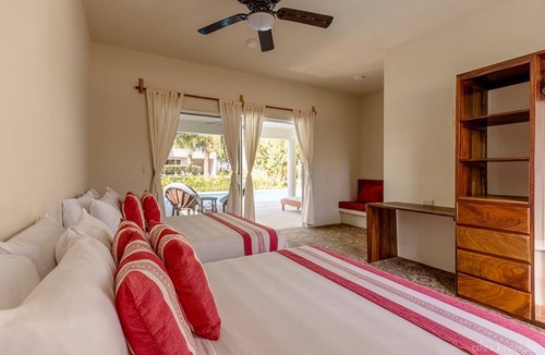 Barra de Colotepec Villa | Casa Escondida: Private Oceanfront Villa W/Chef