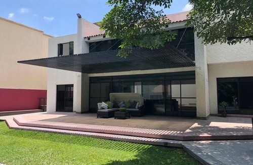 Palmira House | CASA FLAMBOYAN