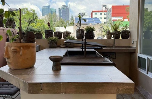 La Condesa Villa | Casa Ha A Soulful 7Br Home w Rooftop, Condesa