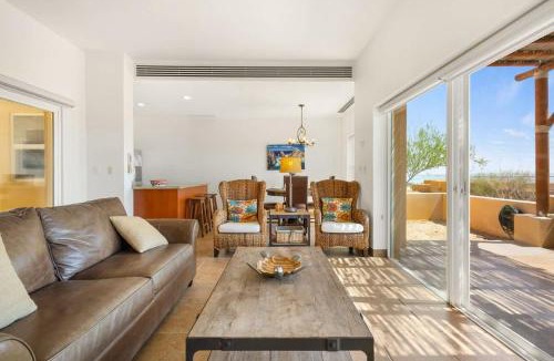 La Paz House | Casa Linda Las Colinas Hillside Residences Resort