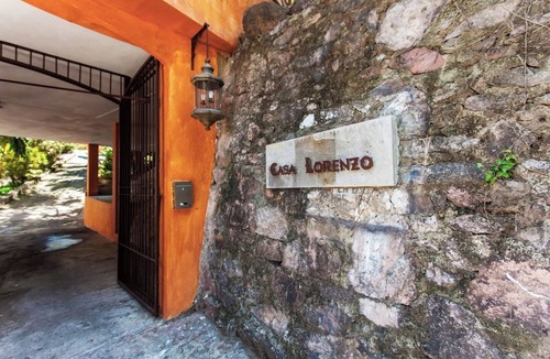 Alta Vista Villa | Casa Lorenzo, Lush Landscape, Intown, Privacy