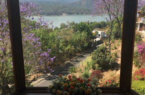 Monte Alto House | Casa los Cuatro Manguitos for 10 guests 5 min away from lake & downtown