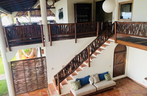 Troncones Bed & Breakfast | Casa Manzanillo Full Buy Out - Beach Front Location at Manzanillo Bay, 7 BR, Poo