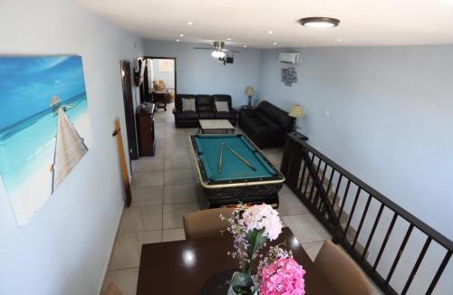 Centro House | Casa Margarita Pool, Billiards Just Steps from the Beach