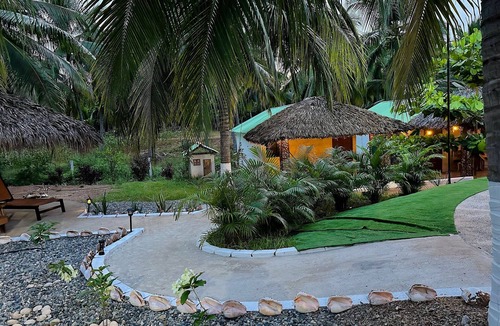 Saladita House | Casa Colibri - Playa La Saladita