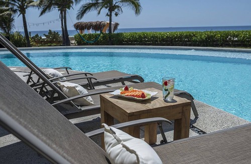 Barra de Colotepec Villa | Casa Numa'Na - Luxurious Beach Villa w/Starlink, Tennis, Padel, & Pickleball