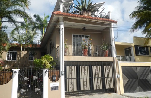 Colonia Andres House | CASA OKLAHOMA in Cozumel Mexico is beautiful, private oasis 3 blocks from Ocean.