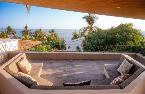 Rinconada House | Casa Pelicano - Elegance in the heart of Puerto
