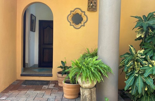 Troncones House | Casa Pelicanos is a private beachfront home with pool. Short walk to town.